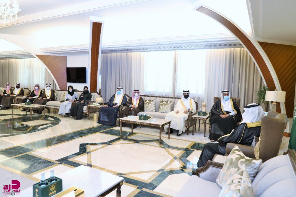 أمير الشرقية يستقبل أعضاء مجلس إدارة غرفة الأحساء في دورته الجديدة أمير الشرقية يستقبل أعضاء مجلس إدارة غرفة الأحساء في دورته الجديدة