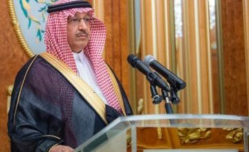 يوسف البنيان وزير التعليم
