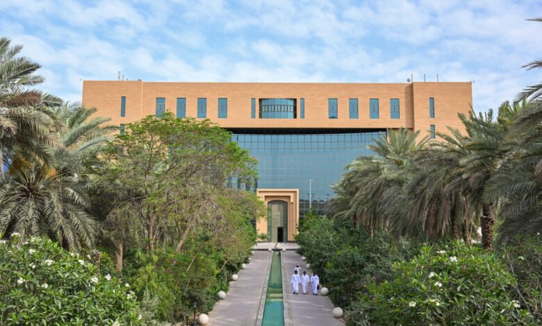البلديات والإسكان