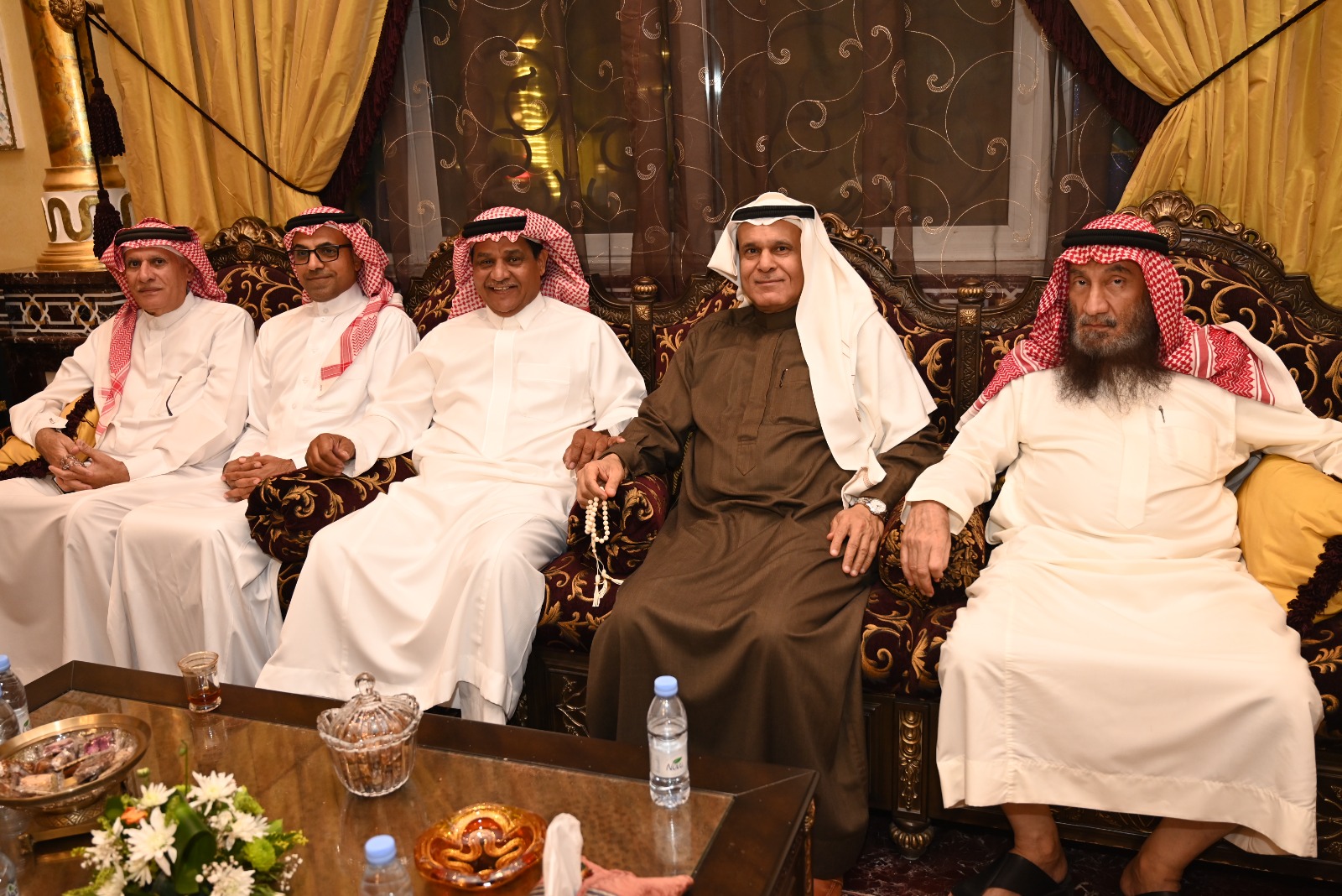 مجلس الدكتور عبدالله السيهاتي