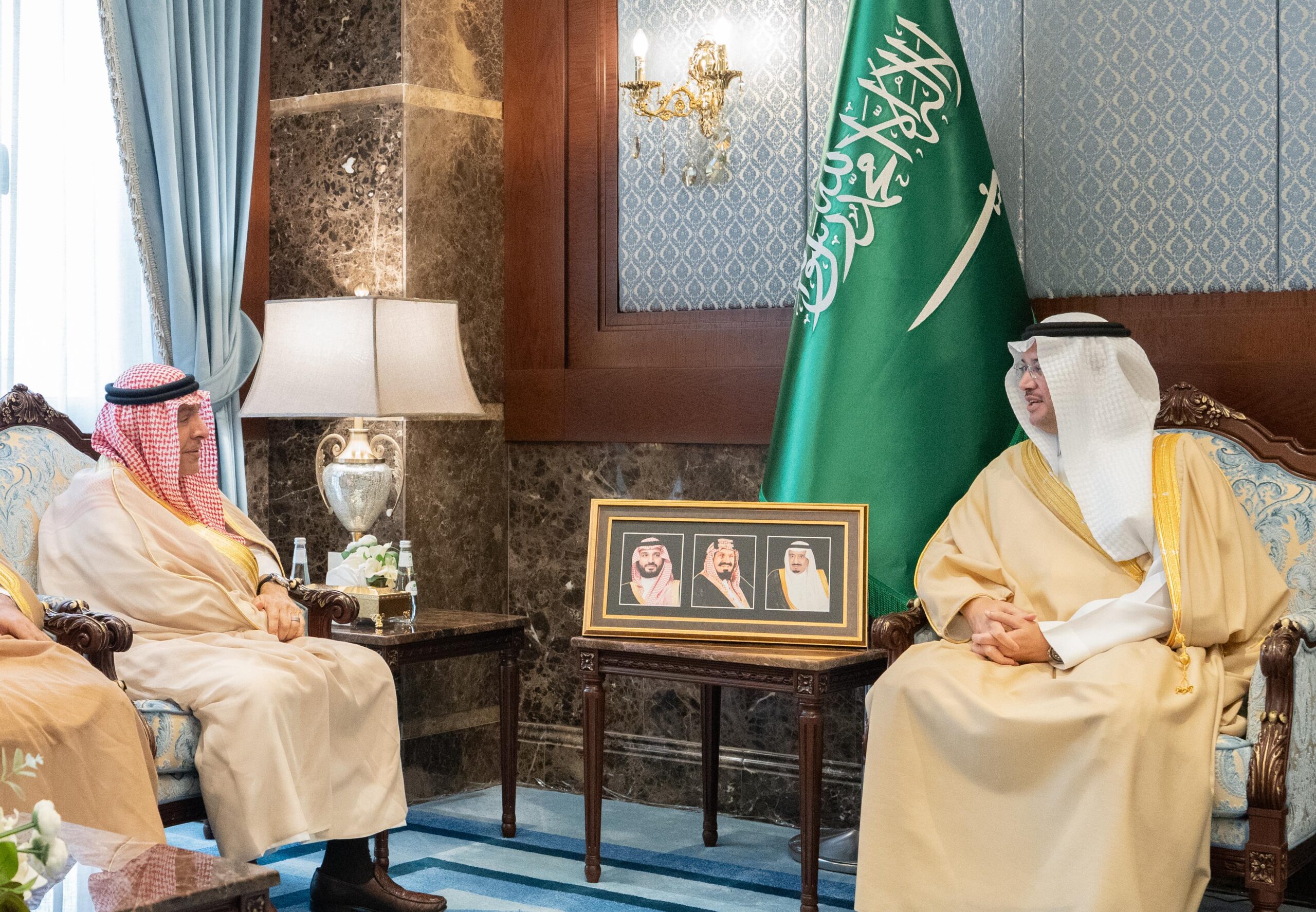 صاحب السمو الملكي الأمير سعود بن طلال بن بدر محافظ الأحساء