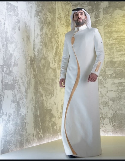 المصمم أيمن الرابغي