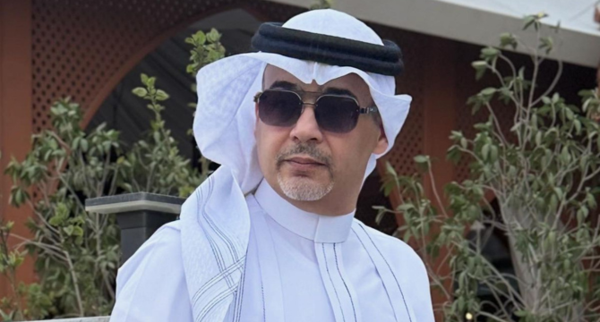 المصمم أيمن الرابغي